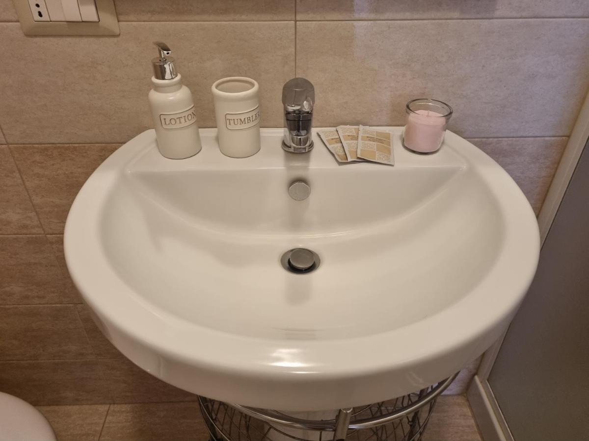 Etna Ocean Rooms Катания Экстерьер фото