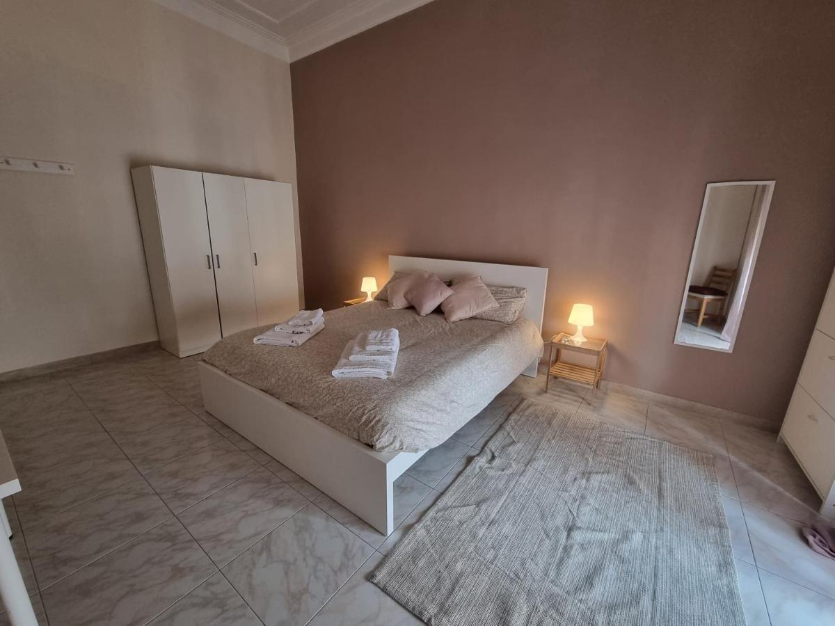 Etna Ocean Rooms Катания Экстерьер фото
